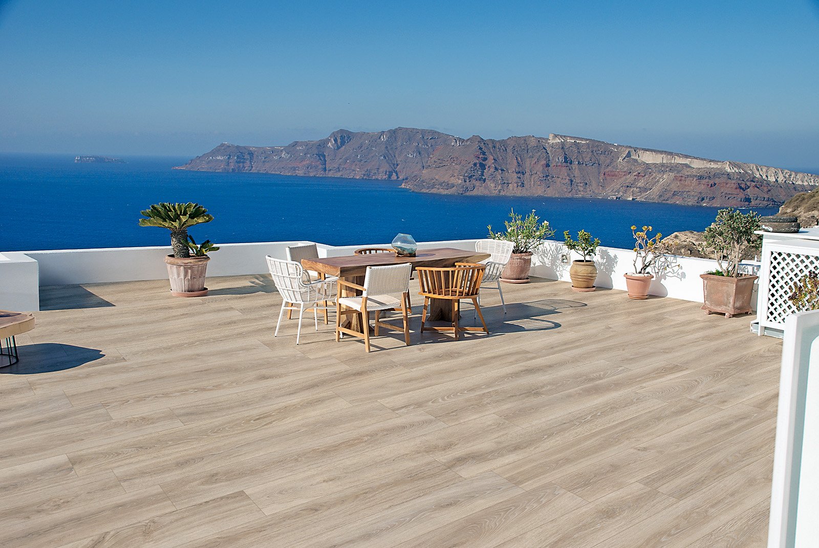 Tagina-Evoque-Douglas-outdoor